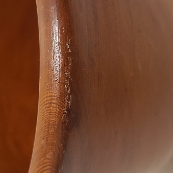 Wooden Bowl from Chile - Picture 14 of 16